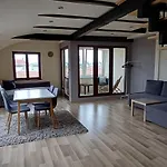 Rooftop Deluxe *